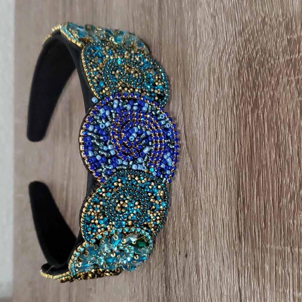 🆕️ Blue Beaded Headband
